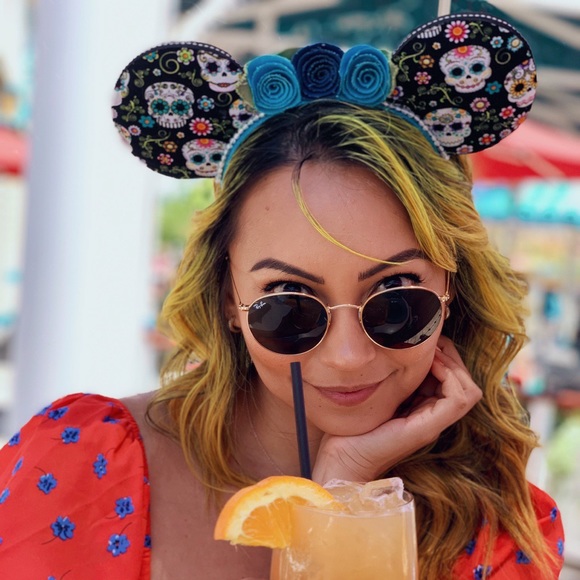 Meet your Posher, Alexis - Picture 3 of 3